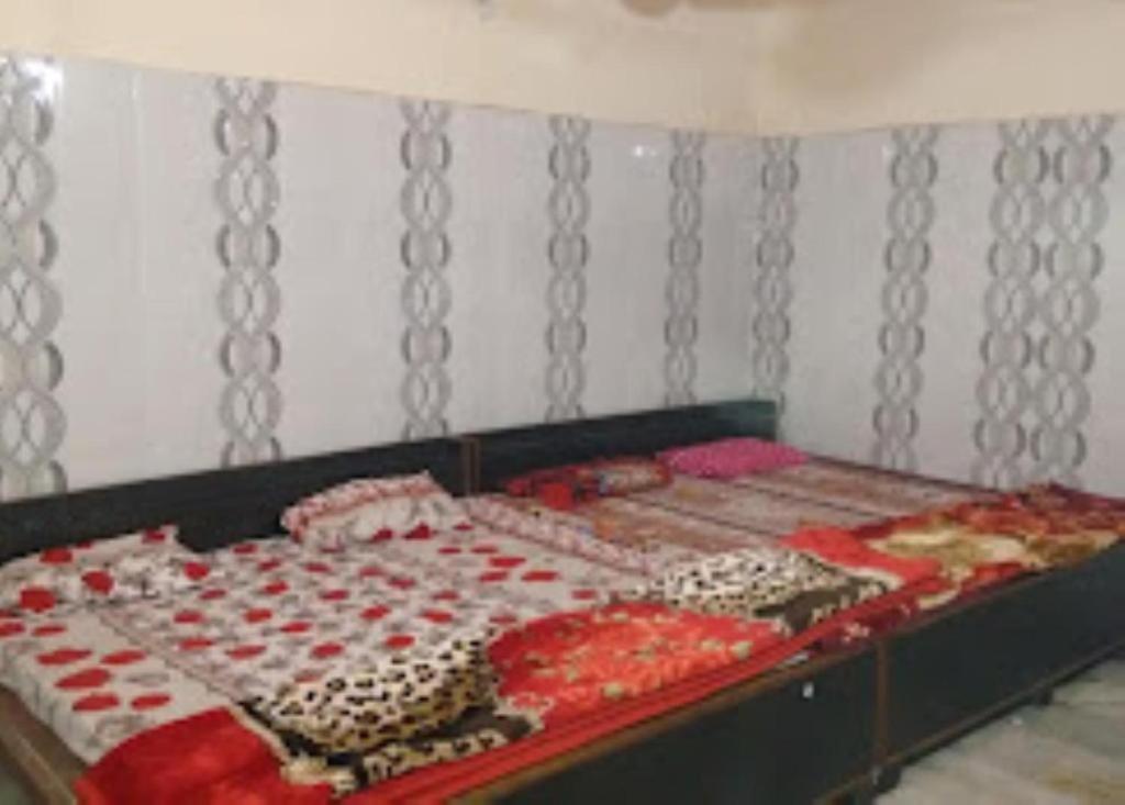 Maatu Shri Comfort Stay-Guest House Matura Exterior foto