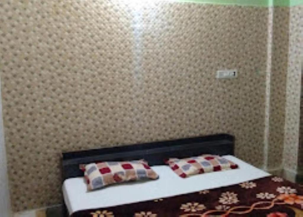 Maatu Shri Comfort Stay-Guest House Matura Exterior foto